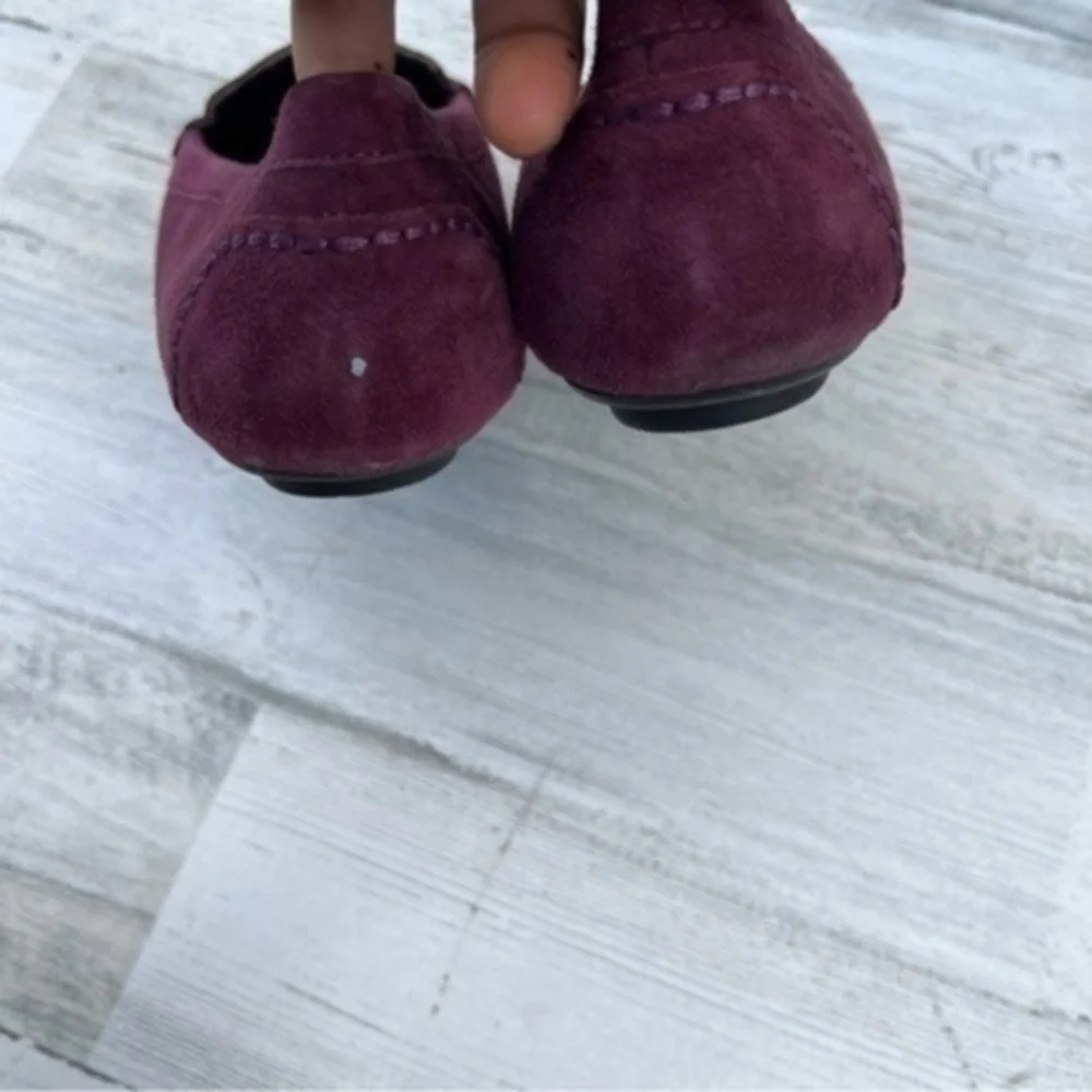 Vionic Womens Chill Athens Slip On‎ Studded Flats Size 7 Purple Suede Moc Toe